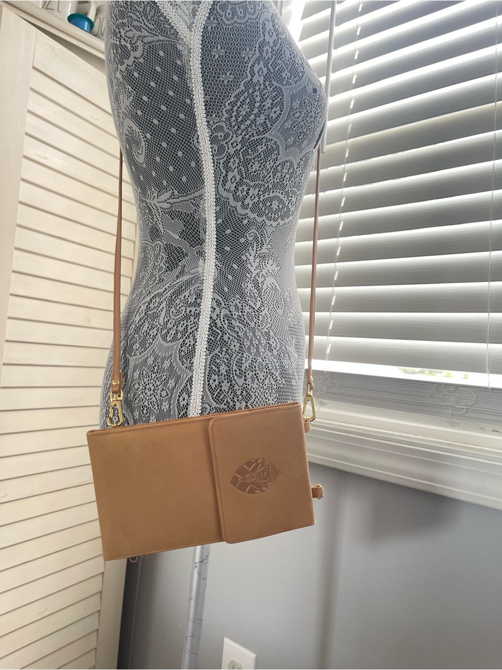 Camel Leather Crossbody Phone Bag - Minimalist Women’s Shoulder Pouch